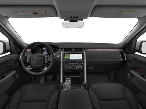 Used 2018 Land Rover Discovery HSE image 8