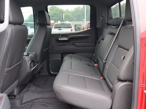 Used 2024 GMC Sierra 1500 SLT w/ SLT Premium Plus Package AWD/4WD image 28