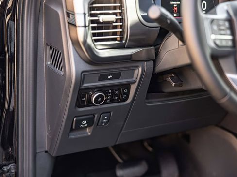Used 2026 Ford F150 Lariat AWD/4WD image 19