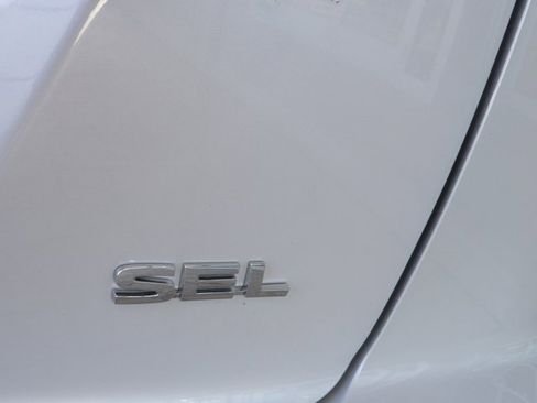 New 2025 Mitsubishi Eclipse Cross SE image 9