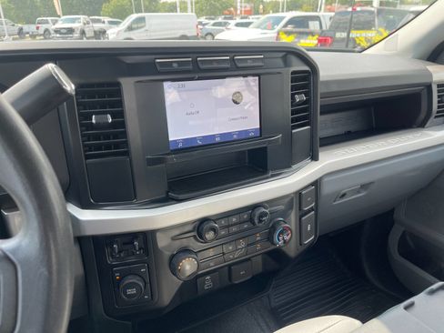 Used 2023 Ford F350 XL AWD/4WD image 19