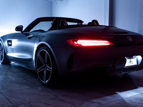 Used 2018 Mercedes-Benz AMG GT C image 38