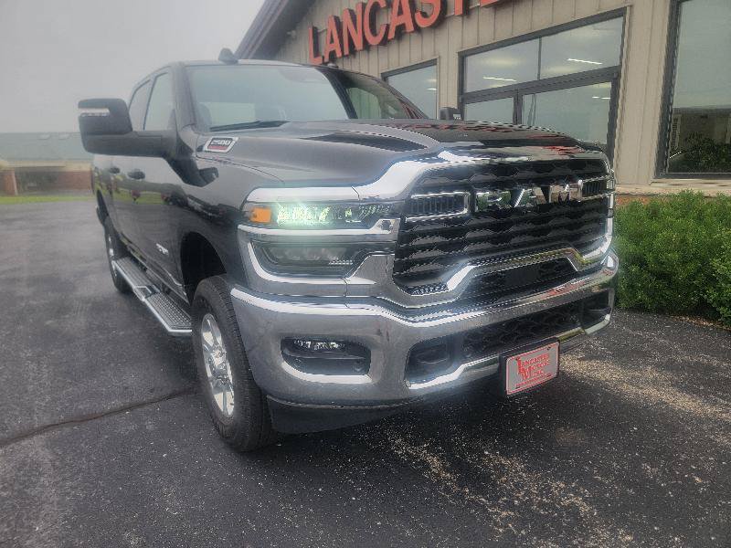 Used 2025 RAM 2500 Big Horn AWD/4WD image 2