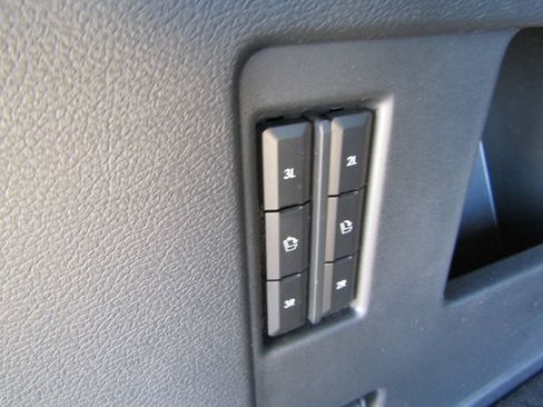 Used 2023 Lincoln Navigator Reserve AWD/4WD image 38