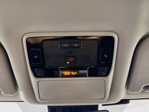 Certified 2025 Toyota Grand Highlander FWD image 23