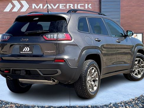 Used 2022 Jeep Cherokee Trailhawk w/ Sun, Sound & Nav Group AWD/4WD image 5