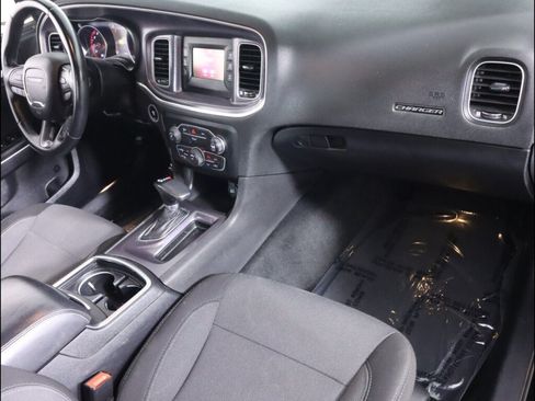 Used 2016 Dodge Charger SE w/ Popular Equipment Group RWD image 34