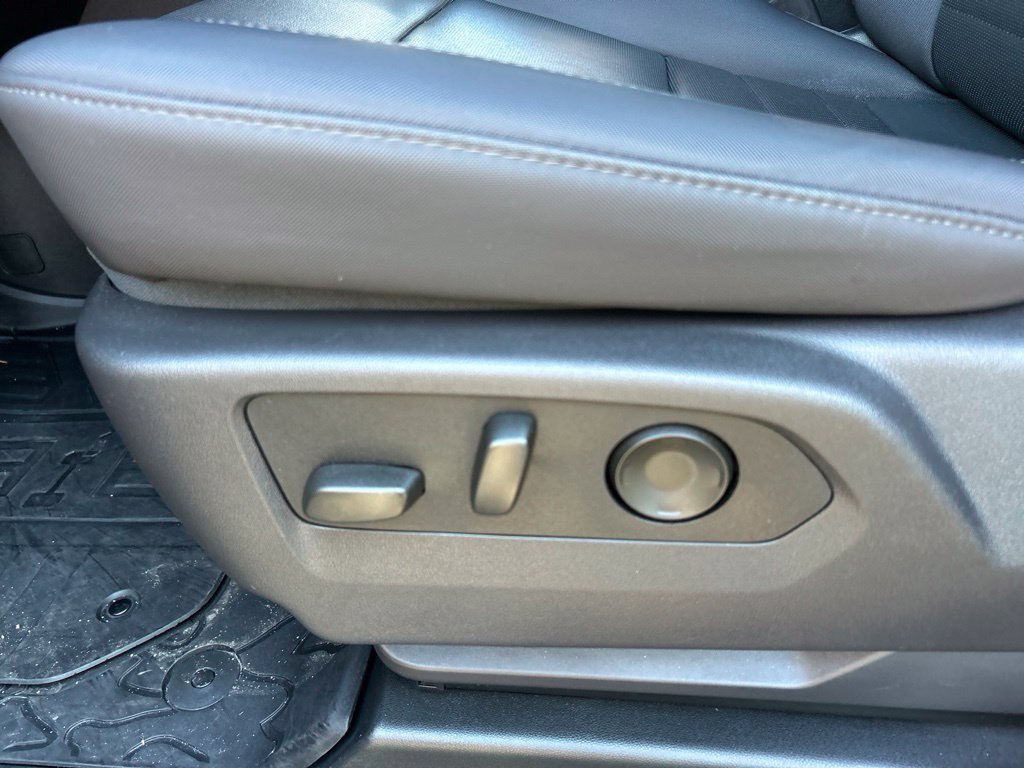 Used 2025 GMC Hummer EV 2X w/ LPO, Sport Package AWD/4WD image 57