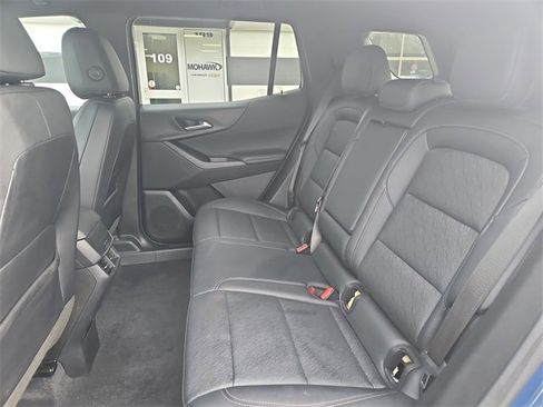 Used 2025 Chevrolet Equinox LT w/ Convenience Package II image 24