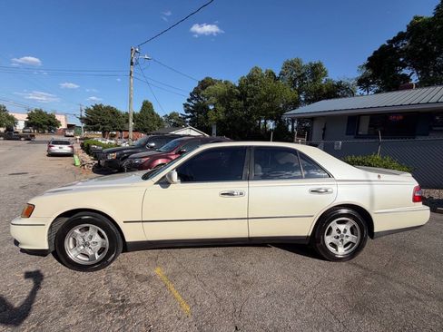 Used 1998 INFINITI Q45 Touring RWD image 8