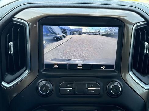 Used 2021 Chevrolet Silverado 1500 High Country AWD/4WD image 18