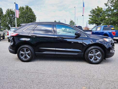 Used 2022 Ford Edge SEL w/ Sport Appearance Package image 6