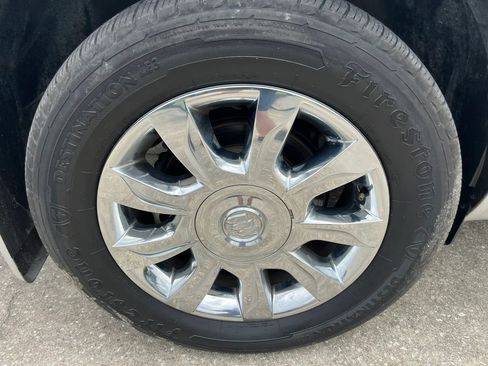Used 2017 Buick Enclave Premium AWD/4WD image 9