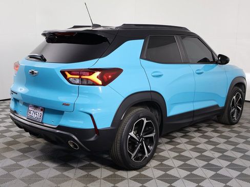 Used 2021 Chevrolet TrailBlazer RS w/ Sun and Liftgate Package image 3