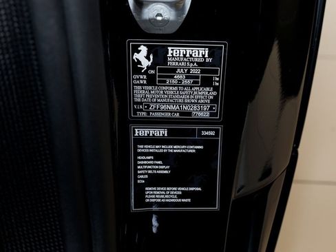 Used 2022 Ferrari SF90 Spider image 12