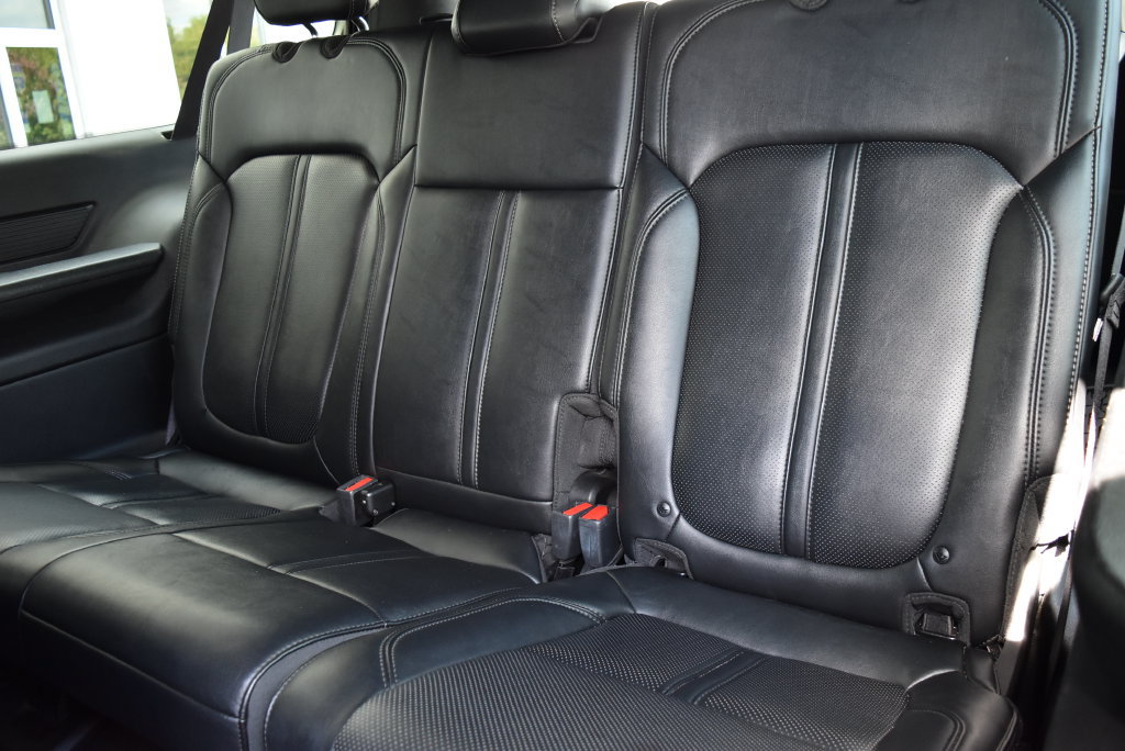 Used 2024 Jeep Wagoneer L Series II w/ Flexible Seating Group AWD/4WD image 11