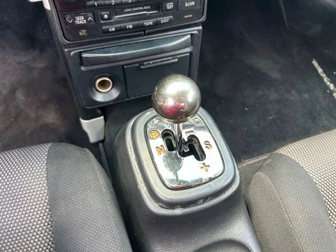 Used 2003 Toyota MR2 image 20