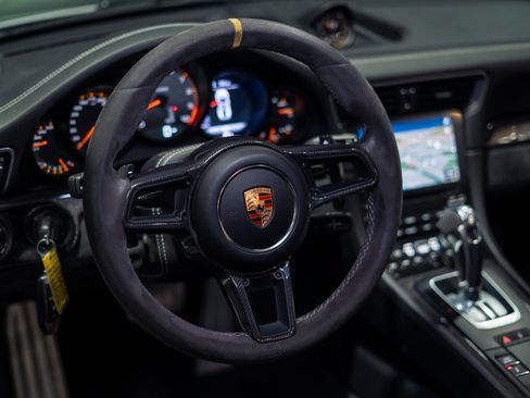 Used 2019 Porsche 911 GT3 RS RWD image 18