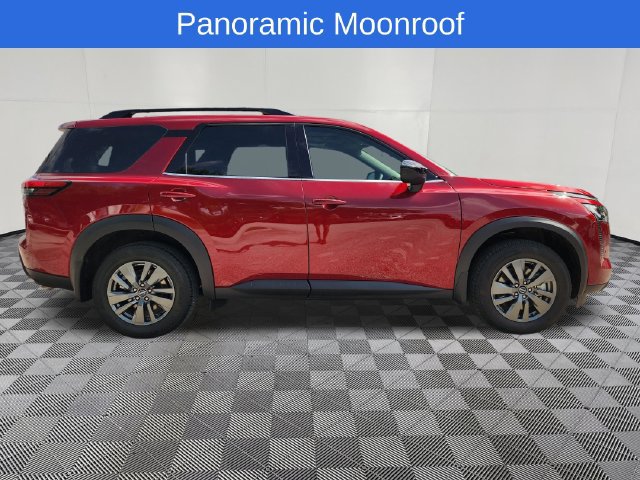 Used 2026 Nissan Pathfinder SV w/ SV Premium Package FWD image 4