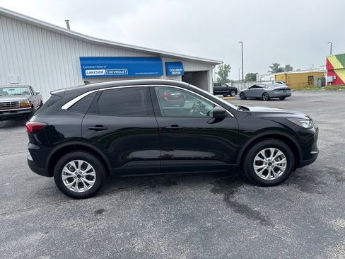 Used 2023 Ford Escape Active w/ Tech Pack #1 AWD/4WD image 6