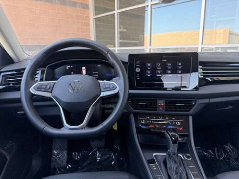 Used 2025 Volkswagen Jetta S FWD image 16