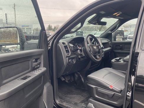 New 2026 RAM 2500 Tradesman w/ Chrome Appearance Group image 14