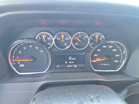 Used 2023 Chevrolet Silverado 2500 LT AWD/4WD image 5