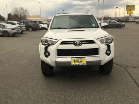 Used 2024 Toyota 4Runner TRD Off-Road image 3