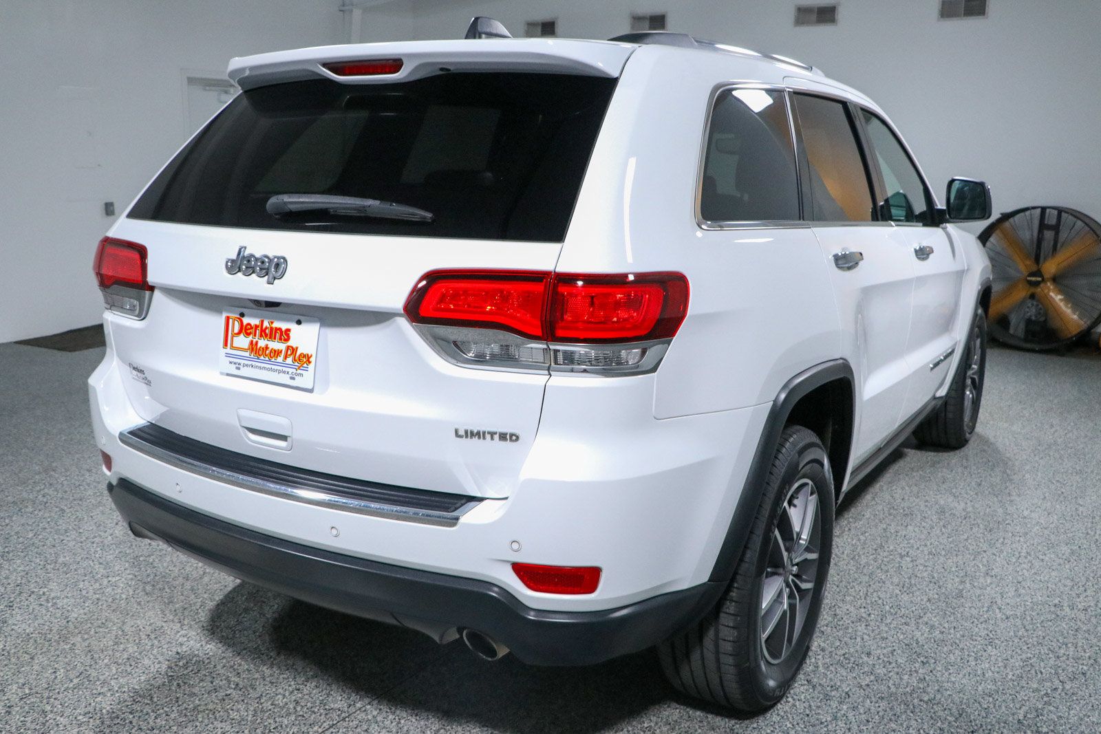 Used 2021 Jeep Grand Cherokee Limited RWD image 7