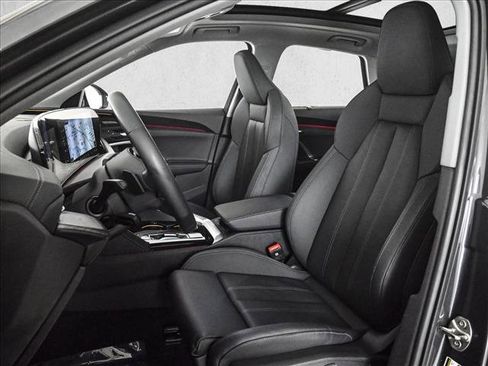 Certified 2025 Audi Q5 Premium Plus w/ Premium Plus image 17