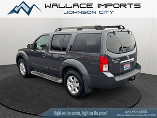 Used 2011 Nissan Pathfinder SV w/ Protection Pkg video 3