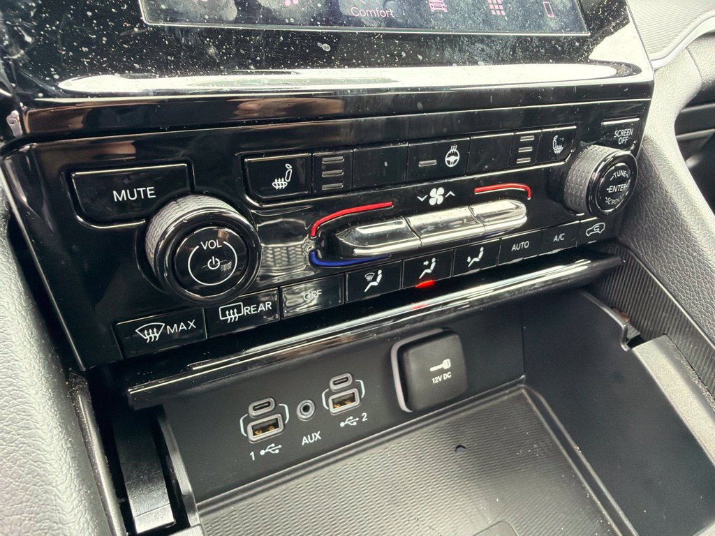 Certified 2025 Jeep Grand Cherokee Laredo X w/ Luxury Tech Group I RWD image 20