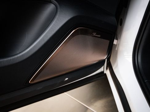 New 2026 Porsche Cayenne Turbo AWD/4WD image 22