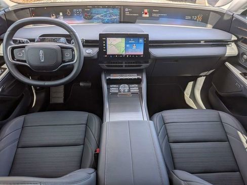 New 2026 Lincoln Nautilus Reserve w/ Jet Appearance Package image 14