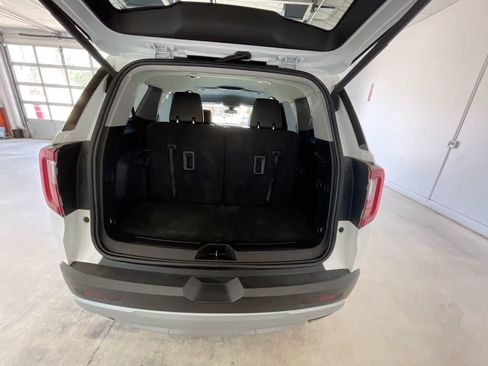 Used 2023 GMC Acadia SLT AWD/4WD image 24
