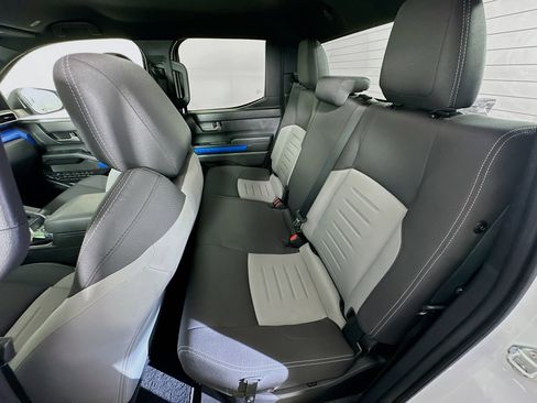 Used 2025 Toyota Tacoma TRD Off-Road image 25