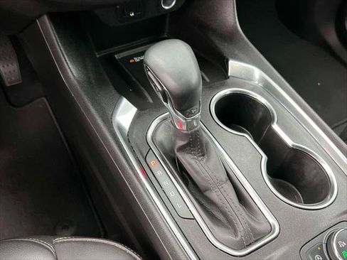 Used 2023 Chevrolet Traverse LT image 29