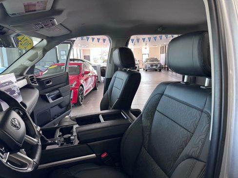 Used 2024 Toyota Tundra Limited image 10