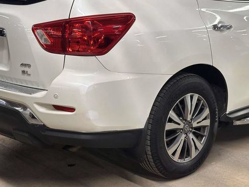 Used 2020 Nissan Pathfinder SL w/ Cargo Package AWD/4WD image 11