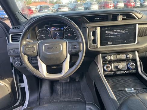 Used 2021 GMC Yukon Denali w/ Denali Ultimate Package AWD/4WD image 19