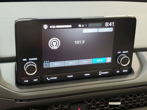 Used 2025 Honda Accord SE image 5