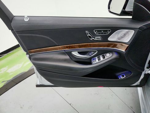 Used 2015 Mercedes-Benz S 550 4MATIC Sedan image 23