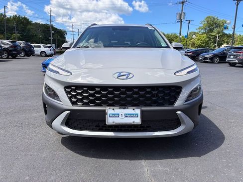 Used 2023 Hyundai Kona SEL AWD/4WD image 2