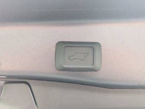 Used 2024 Toyota RAV4 XLE w/ Convenience Package FWD image 36