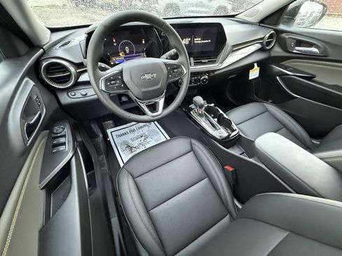New 2026 Chevrolet Trax ACTIV w/ Driver Confidence Package image 17