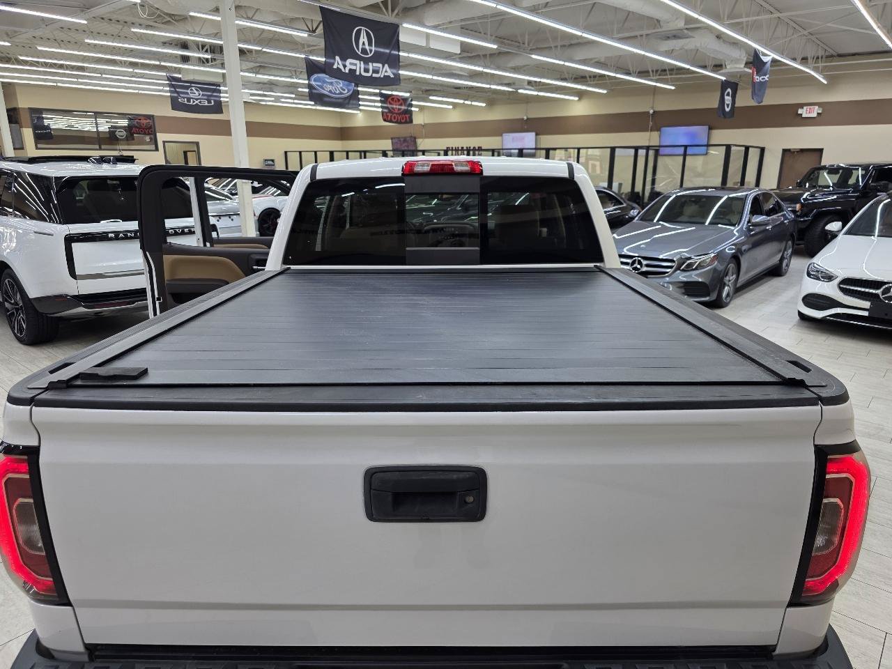 Used 2017 GMC Sierra 1500 Denali AWD/4WD image 11