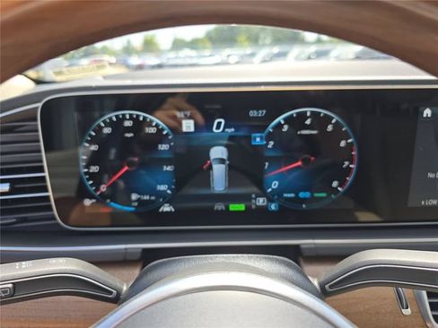Used 2021 Mercedes-Benz GLS 580 4MATIC image 33