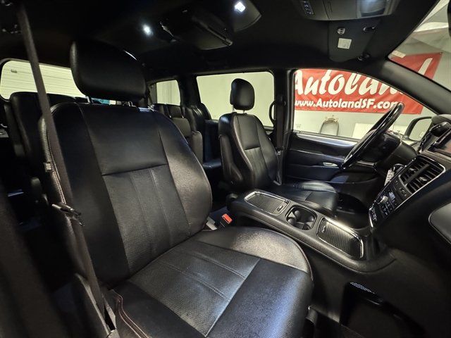 Used 2020 Dodge Grand Caravan GT FWD image 11