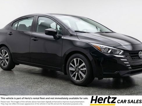 Used 2025 Nissan Versa SV image 1