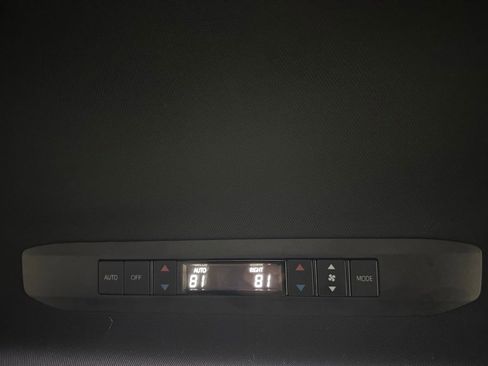 Used 2025 Toyota Sienna XSE image 52